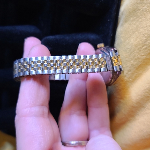 Vintage Jacques Couture Quartz Watch 18k plated Stainless Steel Band - Picture 6 of 10